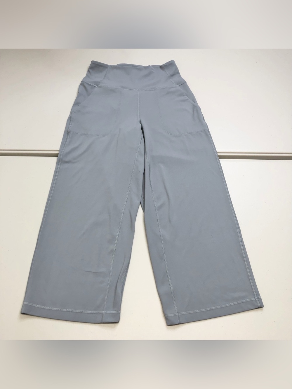 Lululemon Align Wide Leg Super High Rise Crop 23" Rhine Grey Size 6